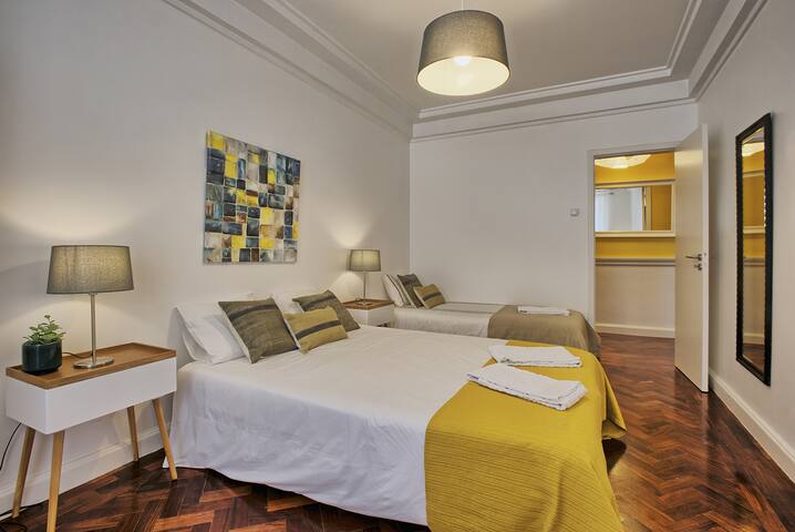 LIVERPOOL TERRACE up to 14 guests gallery image 4