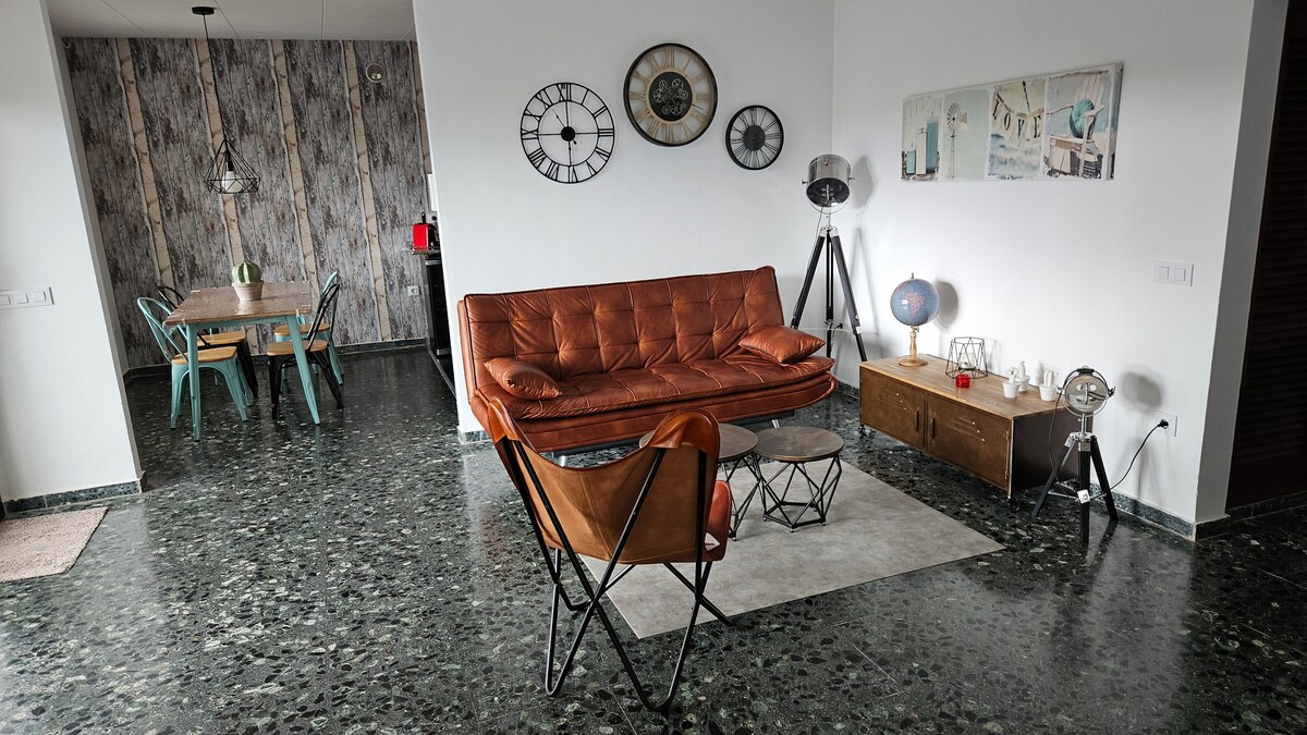 Anuncio de Airbnb popular: House in a quiet environment, with a private pool. en Calafell