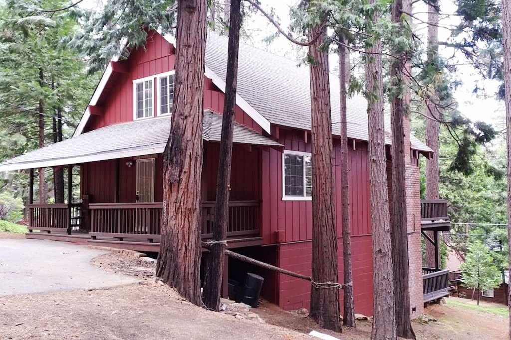 Welcome to the Red Fox Cabin
