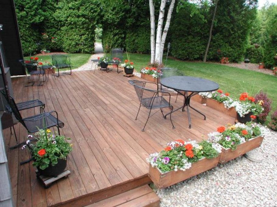 Private outdoor patio