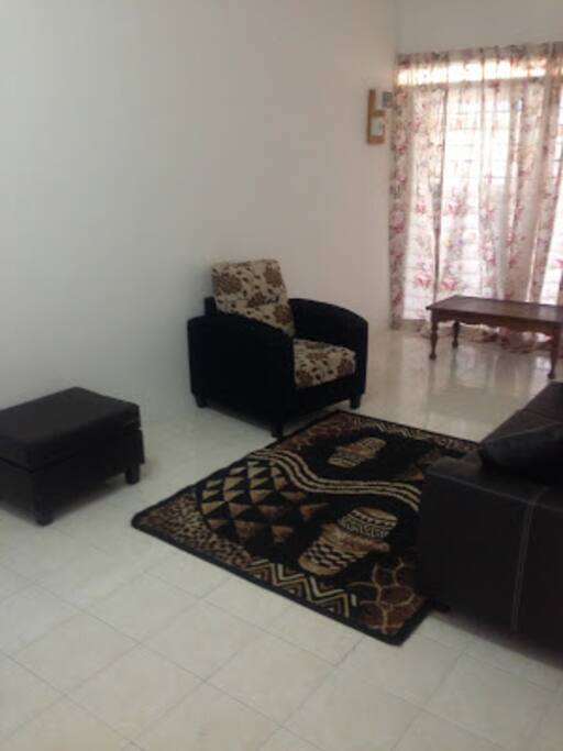 Living Room (2)
