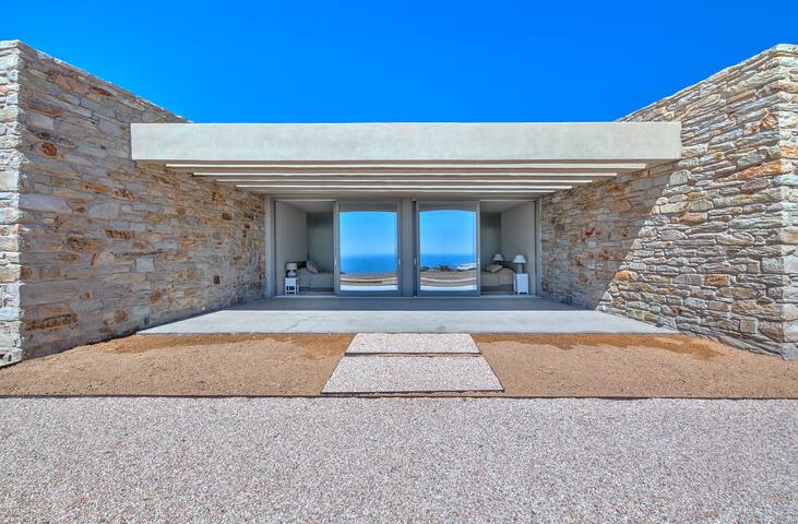 Private 5 Br Luxury Peaceful Mylo Villa W 2 Pools gallery image 3