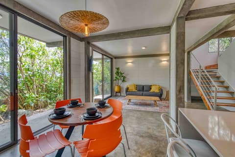 MountainView Modern Comfy fully equipped home2