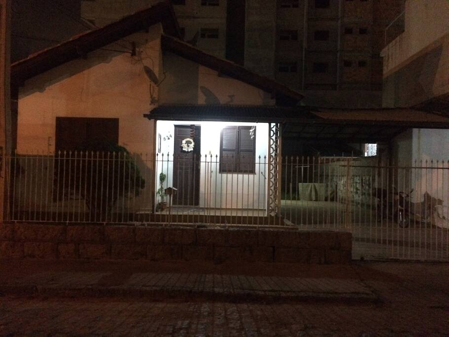 Casa tranquila! quarto apenas para casal ou meninas.