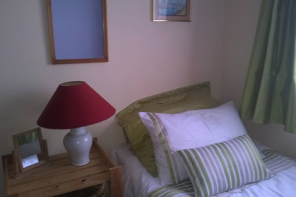 Single Bedroom Available
