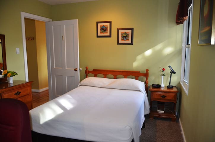 Private room & bath with downtown convenience!
