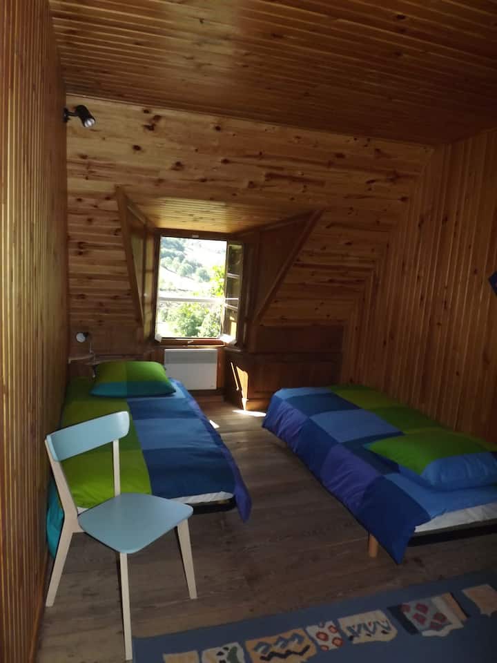 Chambre 3 : 2 personnes 1er étage