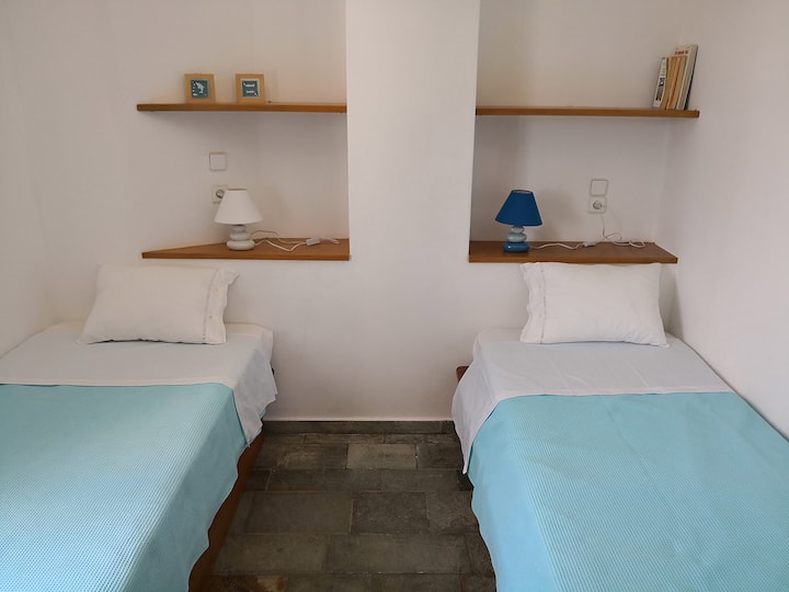 Second Room (2 single beds)