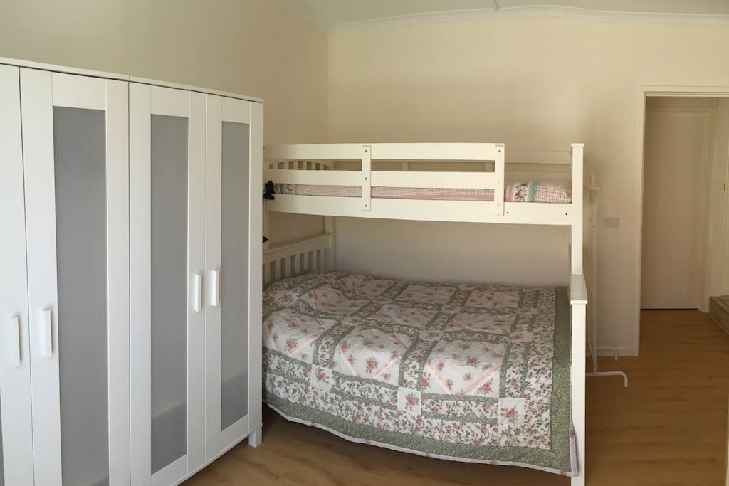 1-3 person bedroom