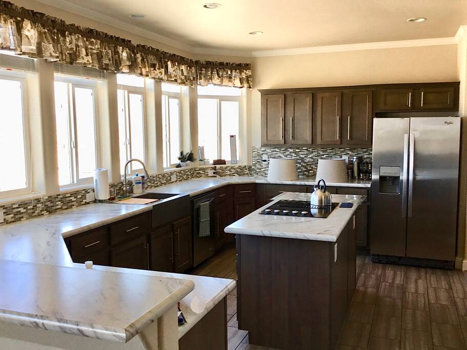 Kitchen with all the amenities to fix a wonderful meal.