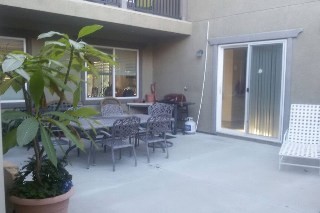 Enjoy the Courtyard