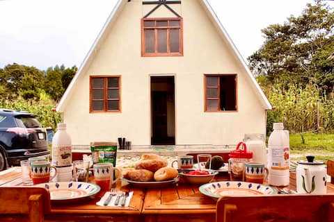 Cabin for 7 people. Pool, grill, fire pit