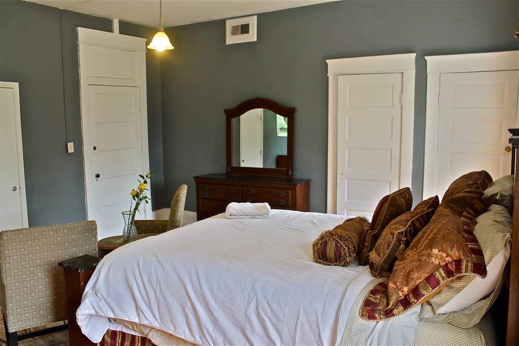 Paris Room