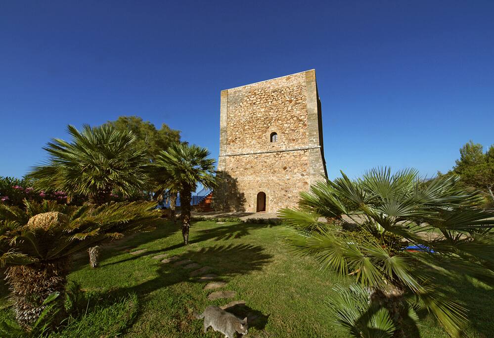 Altra vista della Torre