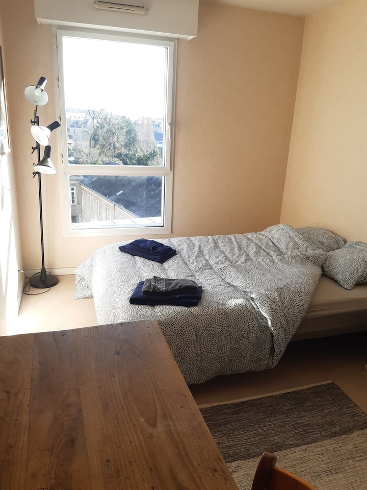 卧室2 ，双人床