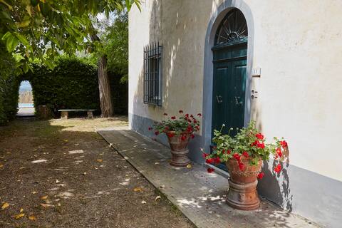 Tuscan Hills-Peccioli-near San Gimignajo-10/12 pax