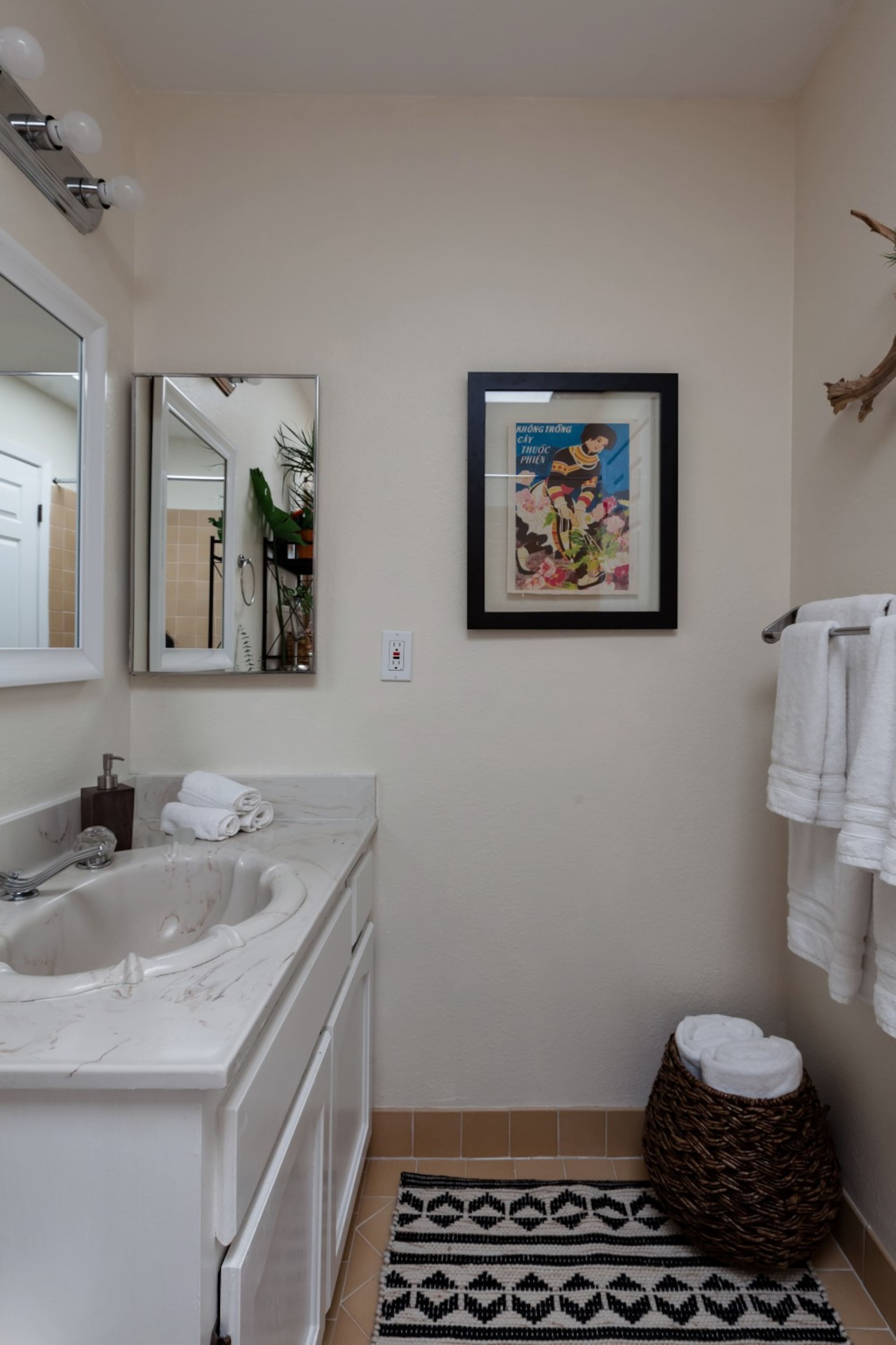 Condo in San Francisco · ★4.97 · 2 bedrooms · 2 beds · 2 baths - Image 19