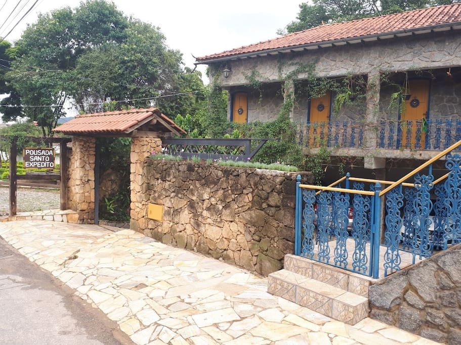 Fachada da Pousada