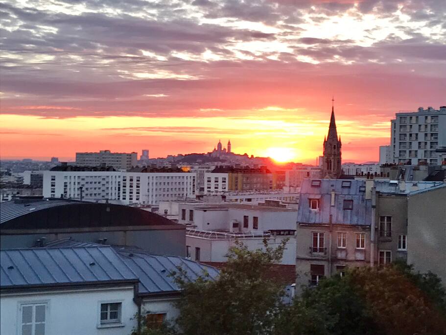 LA VUE DU BALCON