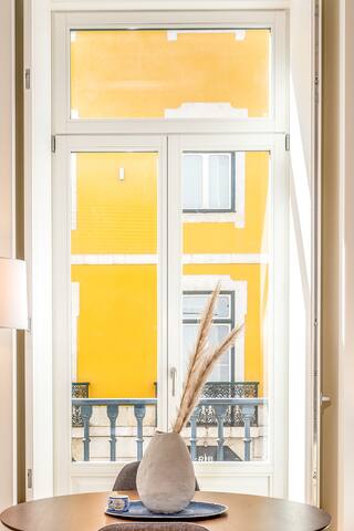 Arco Augusta A Amazing 2BED NEW APT@Praça Comercio gallery image 2