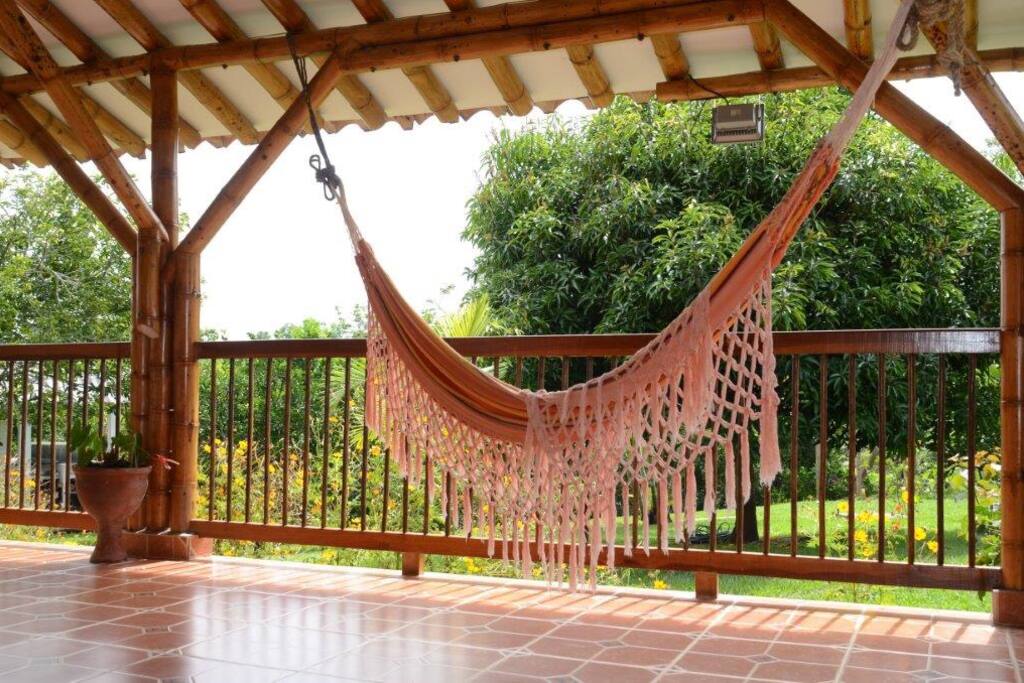 PAZ Y TRANQUILIDAD.