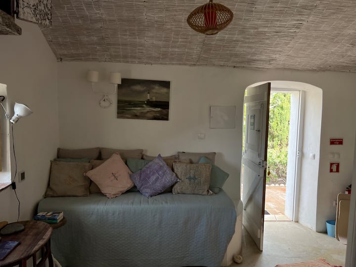 Charming Restored Beach Cottage In Porto Covo - Sines
