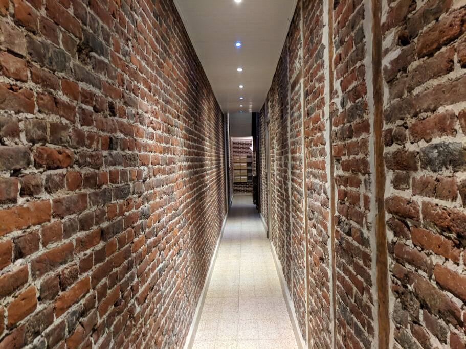 Entrée en briques