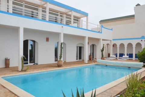 VILLA HYDRA MIRLEFT /Heated pool/4 bedrooms