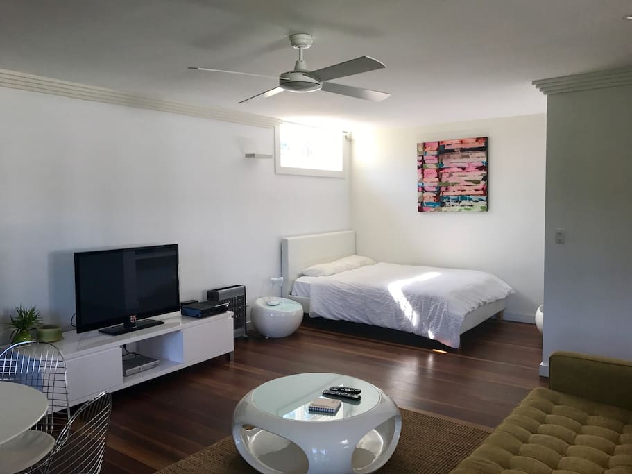 Comfortable queen bed