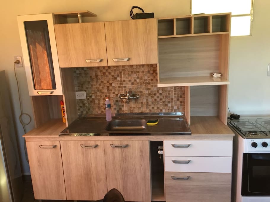 Cocina, heladera, horno, todo equipado para tu comodidad!