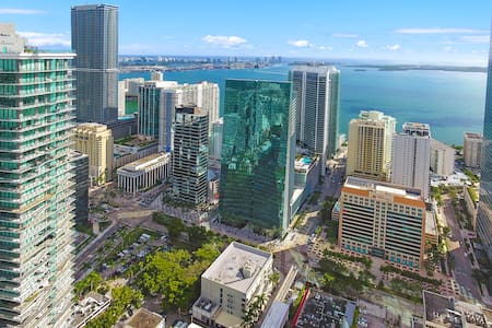 Lavish Luxury Brickell Apartment @Conrad