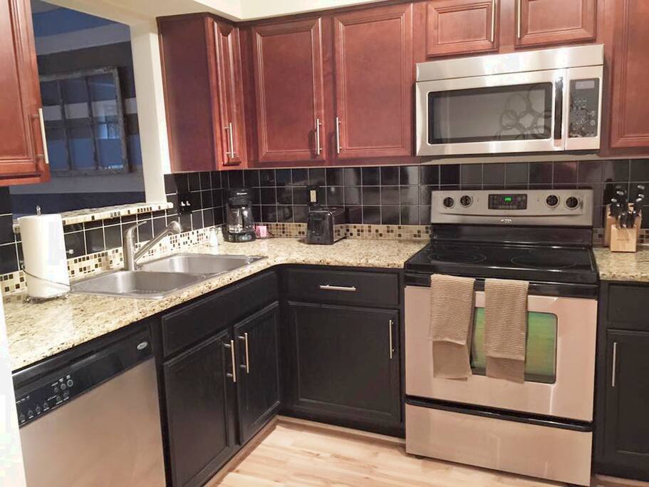 Our kitchen is fully equipped for your use. All appliances, dishes, utensils and of course coffe.