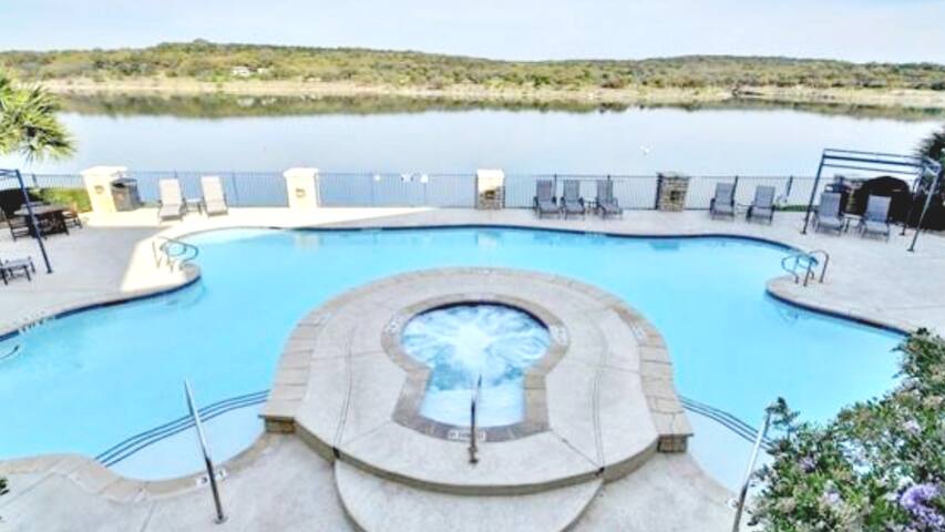 Island Lake Travis Tx Marvelous Courtyard Rmg Ii Aug 21 Lago Vista Texas Tx Usa 1 Bedroom 1 Bathroom