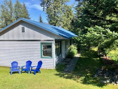 Popular Airbnb listing: The Hali-hut in Seward