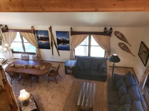 Heaven: The biggest best vacation lodge, sleeps 24
