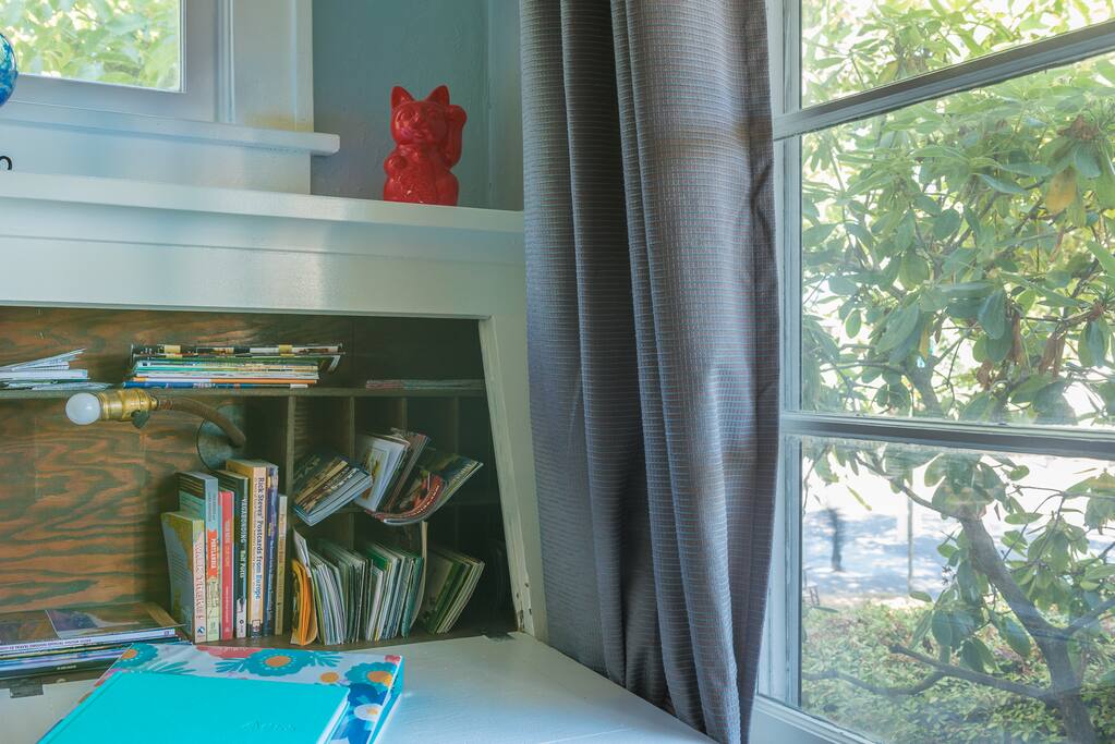 Your own mini tourist information center