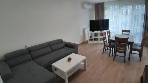 Karavelov Suite D