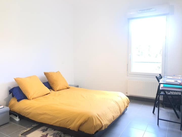 letto matrimoniale tipo giapponese.