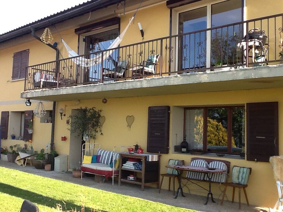 Notre maison familiale où notre couple vit avec nos trois enfants