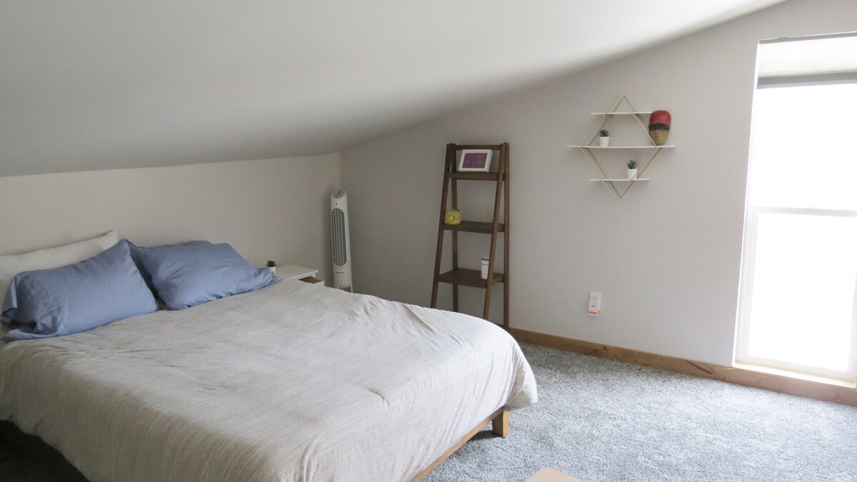 Spálňa na poschodí 1