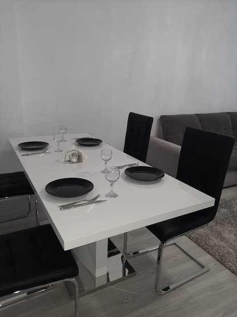 Daniel Luxury3 room apartament Residence Militarii