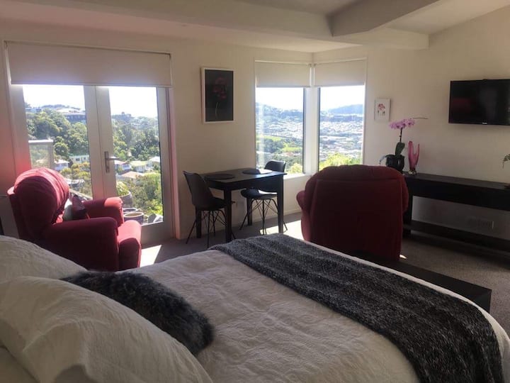 Wellington Holiday Rentals & Homes Wellington, New Zealand Airbnb