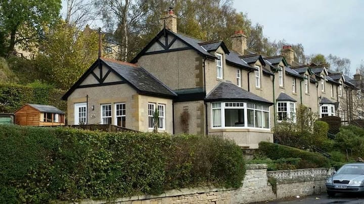 Idyllic Riverside Cottage