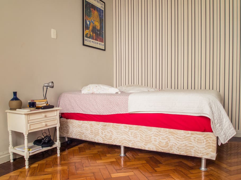 Quarta com cama de casal / Room with double bed