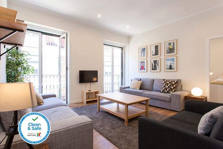 Central Downtown 4D up to 17guests by Central Hill