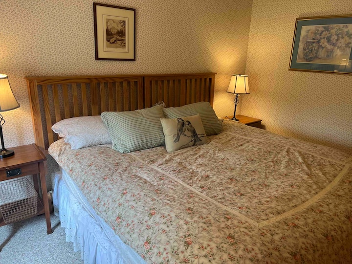 2. spavaća soba s bračnim krevetom (širine 180 - 200 cm)