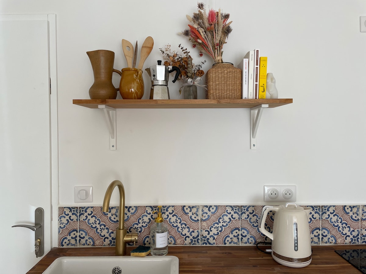 Popular Airbnb listing: Studio close to the Calanques in La Ciotat