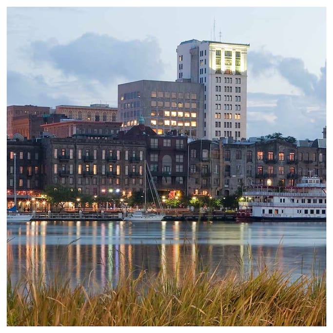 Downtown Savannah/River Street/Night Life