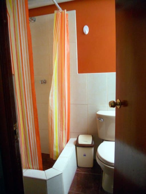 Baño/Bathroom