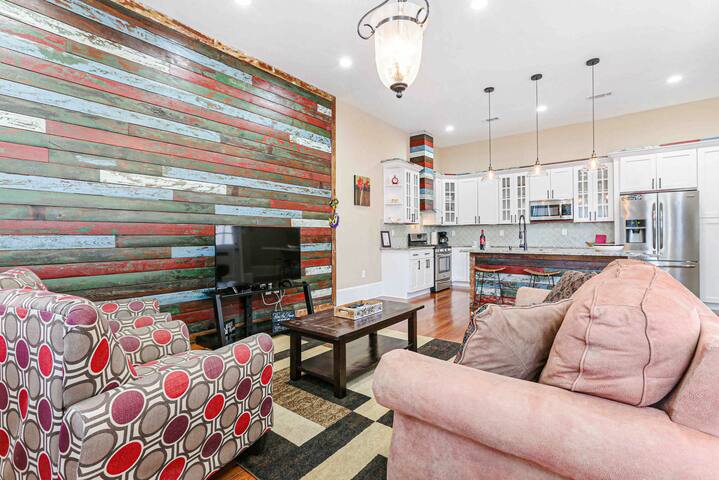 ⚜️Spacious 4 bedroom gem⚜️ gallery image 3